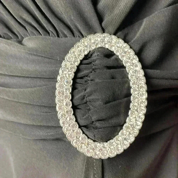 R&M COLLECTION WOM SIZE 12 BLACK DRESS FAUX WRAP RHINESTONE ACCENT AT WAIST - Picture 6 of 14